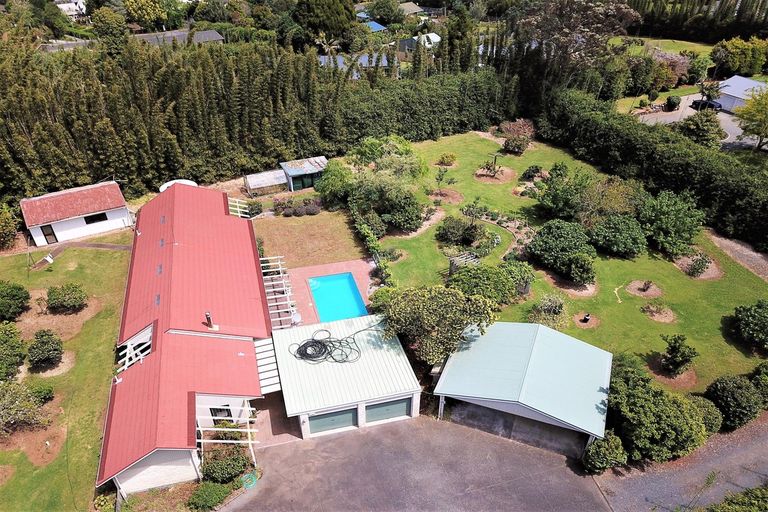 Photo of property in 39 Riverview Road, Kerikeri, 0230