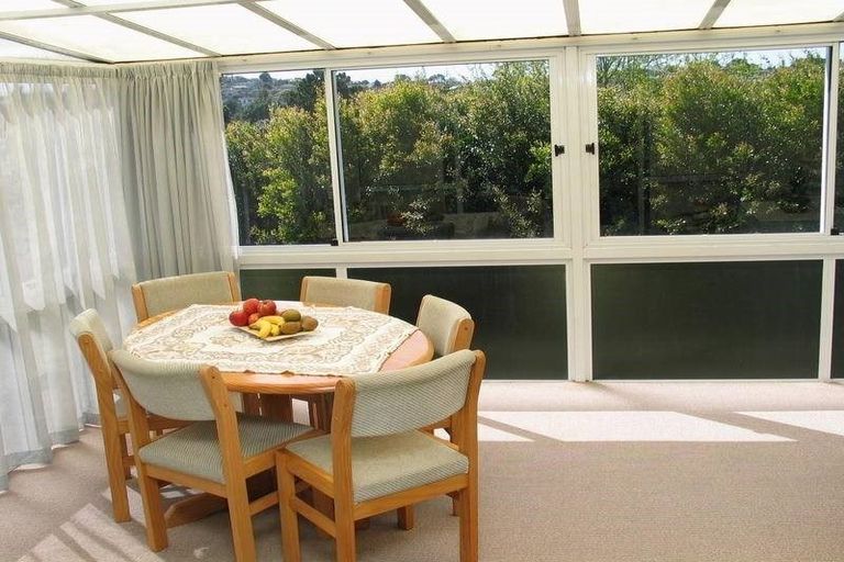 Photo of property in 2/163 Forrest Hill Road, Forrest Hill, Auckland, 0620