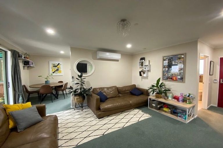 Photo of property in 9 Easton Street, Foxton, 4814