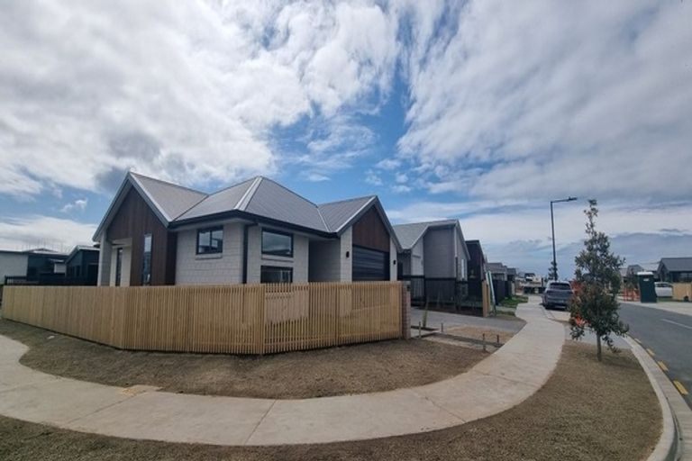 Photo of property in 11 Empire Crescent, Papamoa, 3118