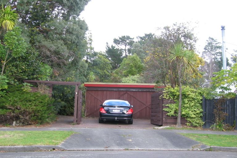 Photo of property in 5 Fernwood Place, Fitzherbert, Palmerston North, 4410