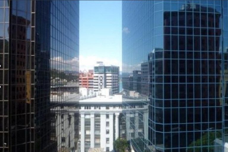 Photo of property in Terrace Garden Apartments, 2e/120 The Terrace, Wellington Central, Wellington, 6011