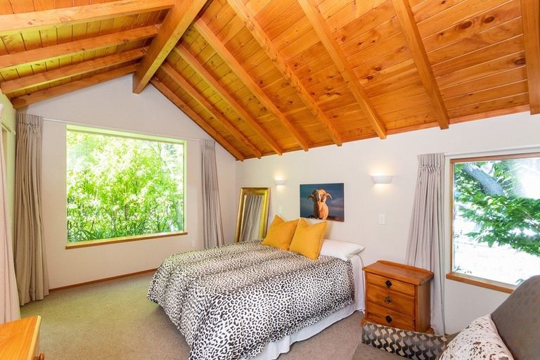 Photo of property in 124 Puketitiri Road, Poraiti, Napier, 4182