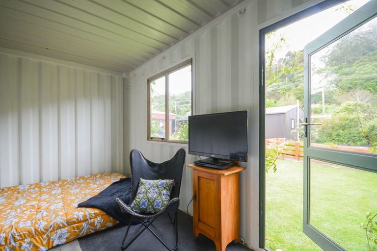 Photo of property in 27 Pawsons Valley Road, Duvauchelle, 7581