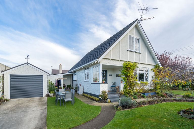 Photo of property in 81 Main Road, Fairfield, Dunedin, 9018