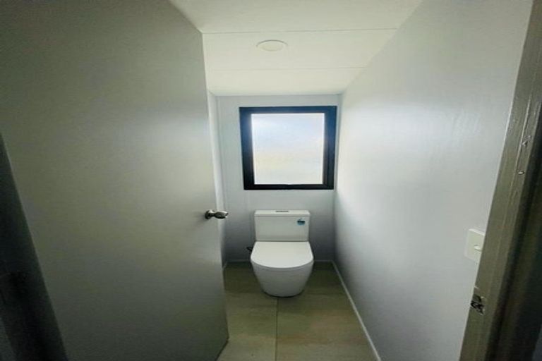 Photo of property in 2/13 Rollerson Street, Papakura, 2110