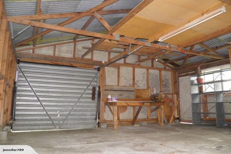 Photo of property in 391 Bucklands Beach Road, Bucklands Beach, Auckland, 2012