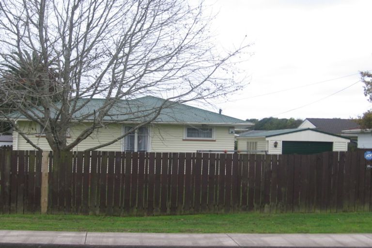 Photo of property in 1/36 Boundary Road, Opaheke, Papakura, 2113