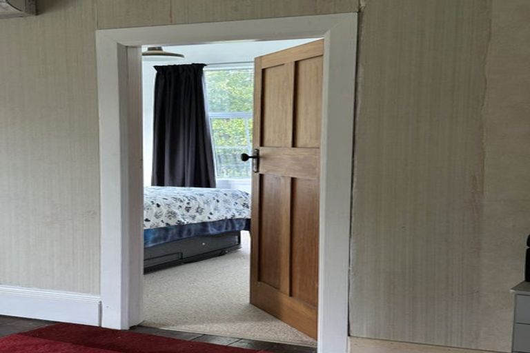 Photo of property in 306 South Road, Omata, New Plymouth, 4374