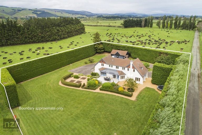 Photo of property in 118 Raukawa Road, Ashhurst, Palmerston North, 4470