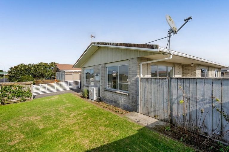 Photo of property in 224 Parklands Avenue, Bell Block, New Plymouth, 4312