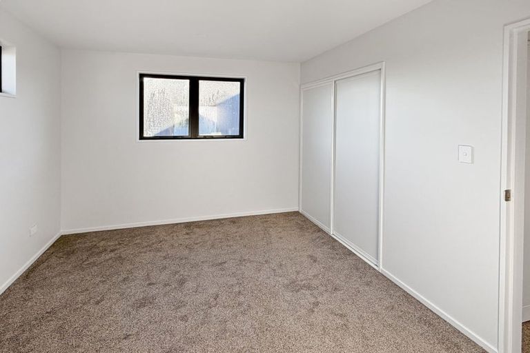 Photo of property in 2/13 Shearer Avenue, Papanui, Christchurch, 8052