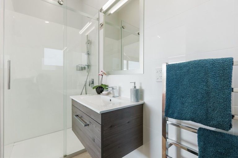 Photo of property in 144 Sandspit Road, Shelly Park, Auckland, 2014