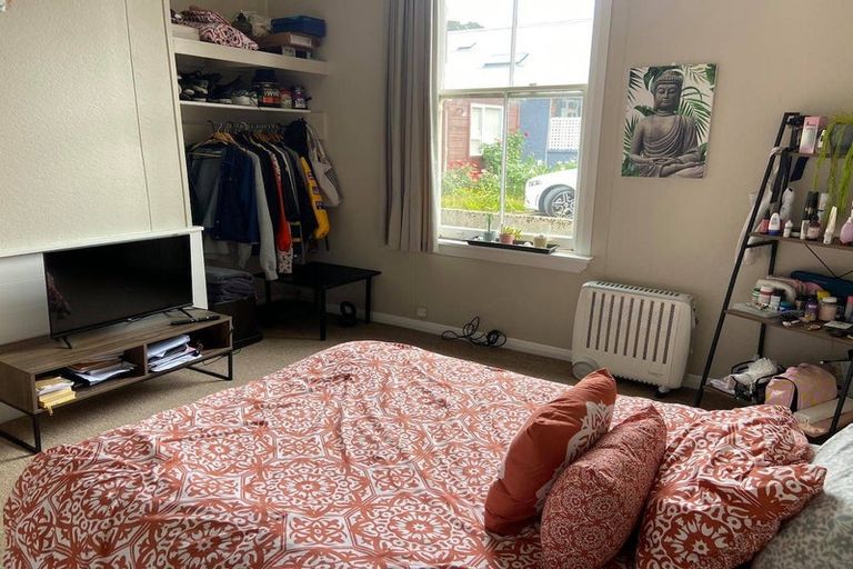 Photo of property in 74 Kilbirnie Crescent, Kilbirnie, Wellington, 6022