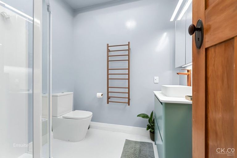 Photo of property in 14 Trafalgar Street, Waiwhetu, Lower Hutt, 5010