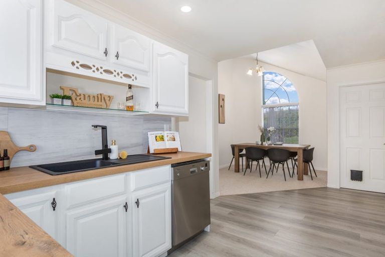 Photo of property in 84 Navigation Drive, Whitby, Porirua, 5024