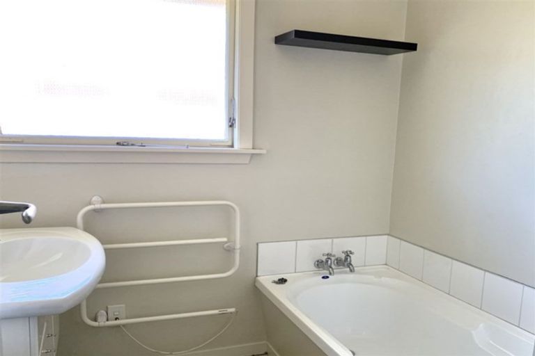 Photo of property in 80 Daniels Road, Redwood, Christchurch, 8051