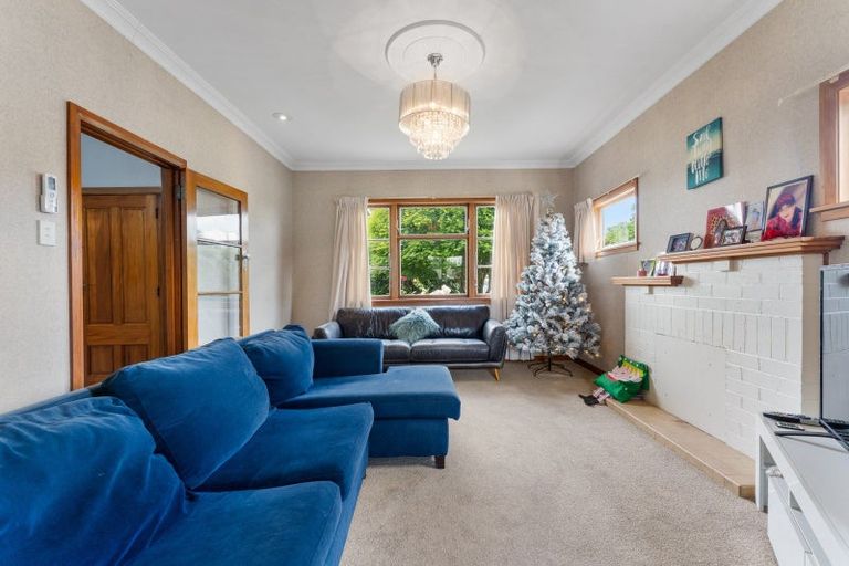 Photo of property in 63 Brightwater Terrace, Terrace End, Palmerston North, 4410