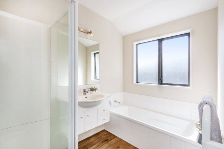 Photo of property in 6 Saint Peters Close, Woolston, Christchurch, 8062