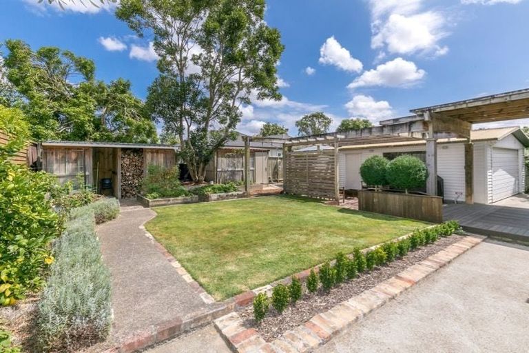 Photo of property in 5 Casey Avenue, Fairfield, Hamilton, 3214