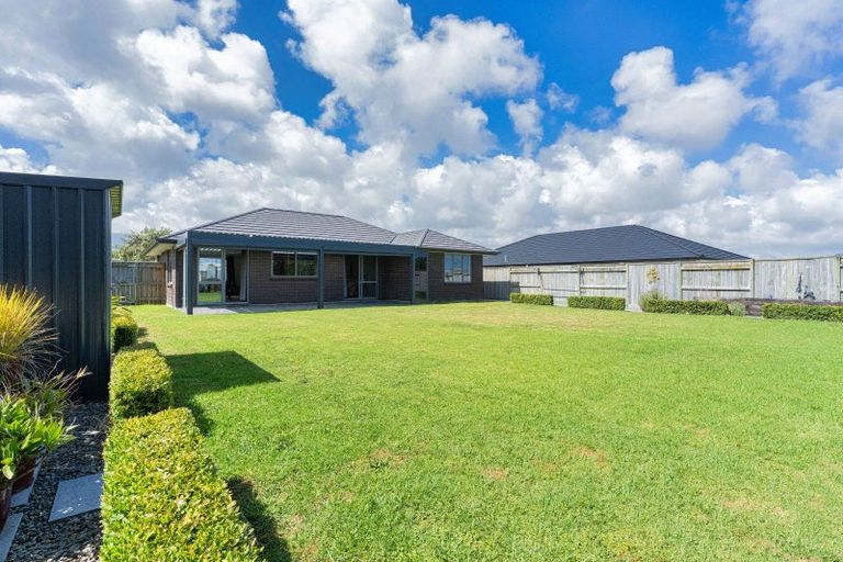 Photo of property in 4 Pohatu Lane, Otaki, 5512