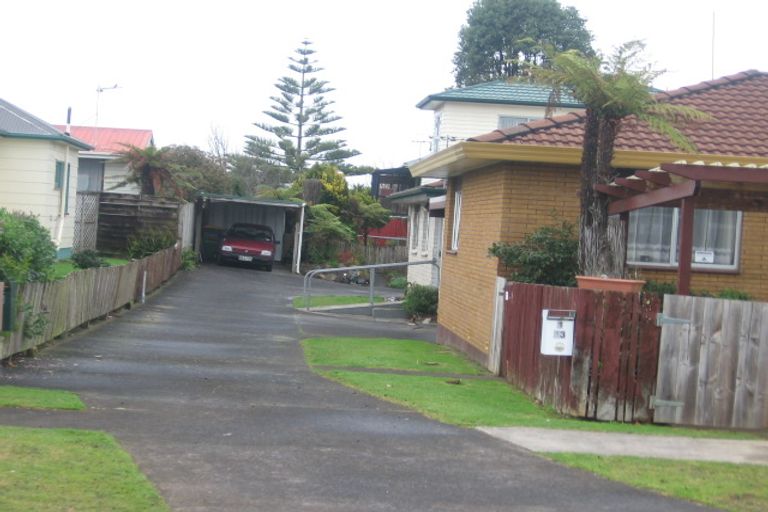 Photo of property in 2/13 Alexander Street, Papakura, 2110