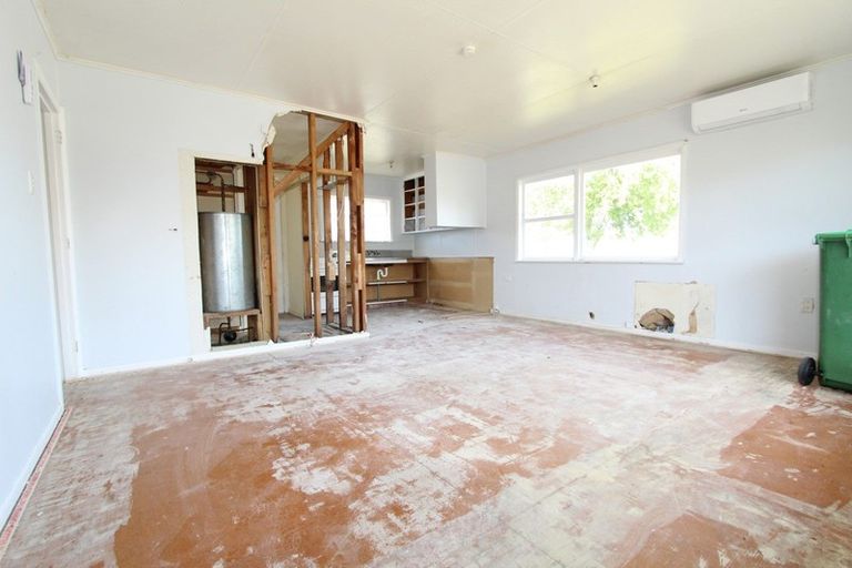 Photo of property in 21 Pohutukawa Drive, Tokoroa, 3420