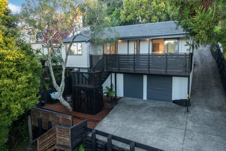 Photo of property in 420 Huia Road, Laingholm, Auckland, 0604