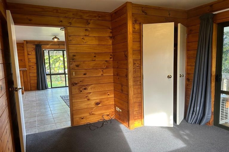 Photo of property in 14 Yeoman Place, Howick, Auckland, 2014