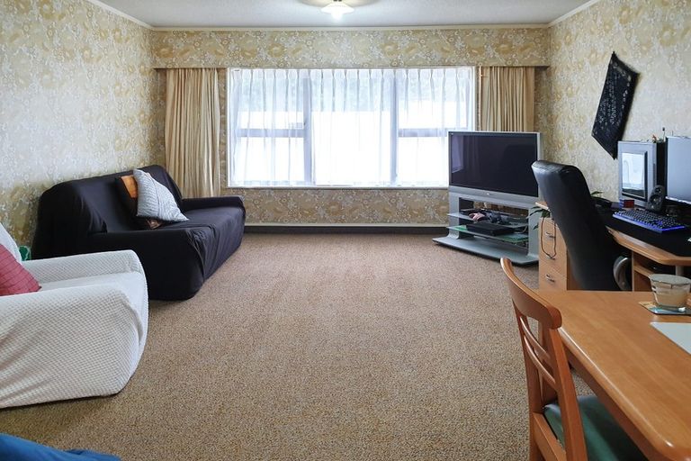 Photo of property in 7 Twomey Grove, Houghton Bay, Wellington, 6023