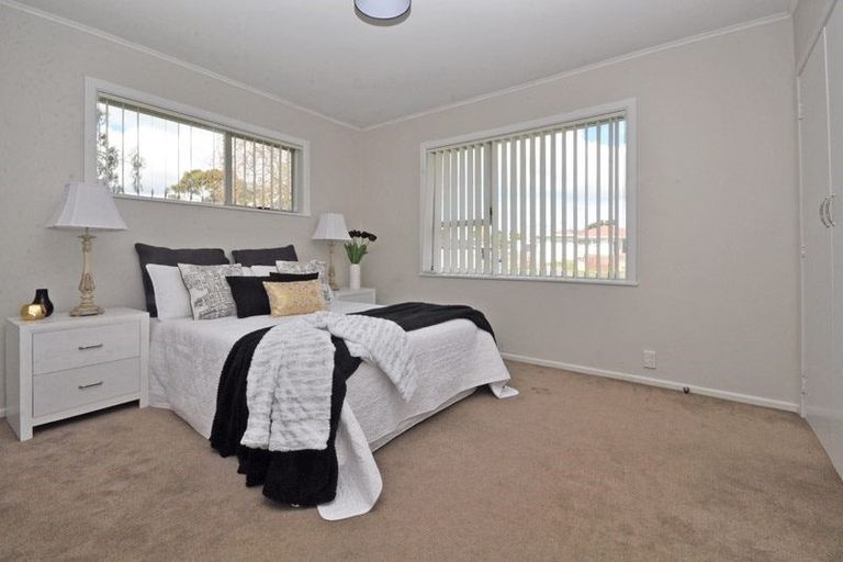 Photo of property in 22 Ronald Place, Manurewa, Auckland, 2102