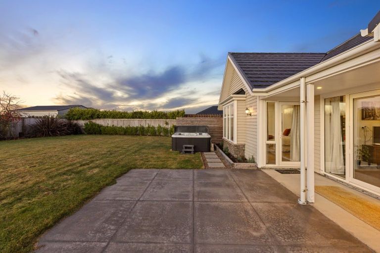 Photo of property in 28 Elizabeth Allen Drive, West Melton, 7618