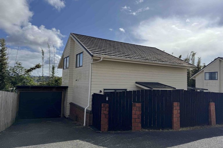 Photo of property in 30 Benchmark Drive, Massey, Auckland, 0614