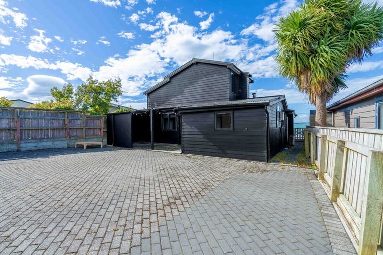 Photo of property in 112 Rocks Highway, Riverton/aparima, Riverton, 9822