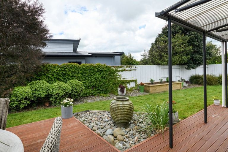 Photo of property in 25 Trump Place, Kelvin Grove, Palmerston North, 4414