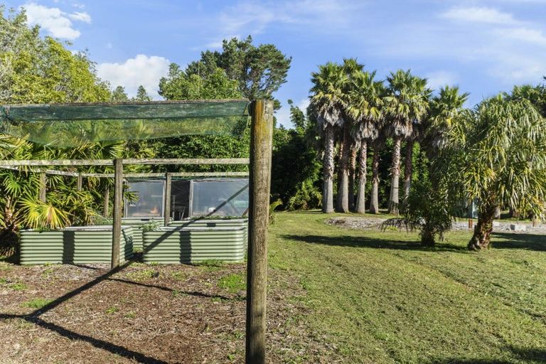 Photo of property in 6388a South Road, Pungarehu, 4685