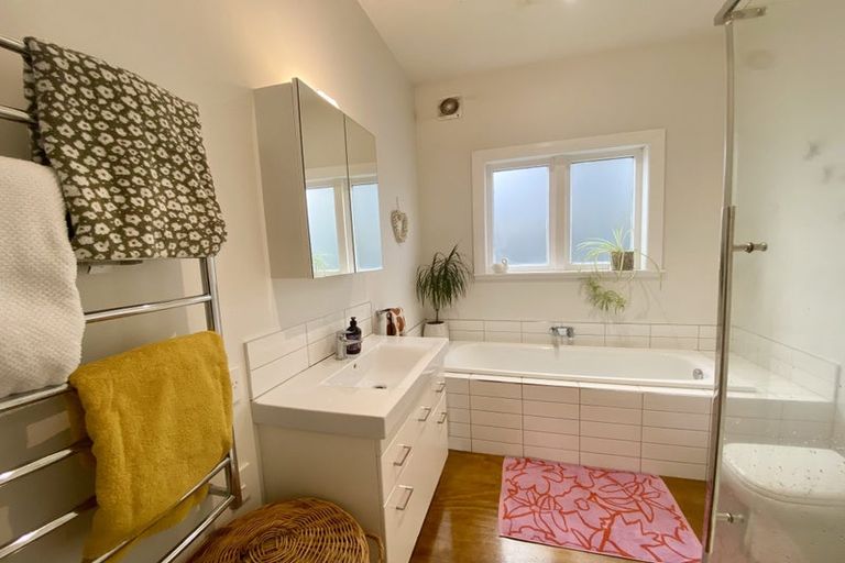 Photo of property in 135 Volga Street, Island Bay, Wellington, 6023