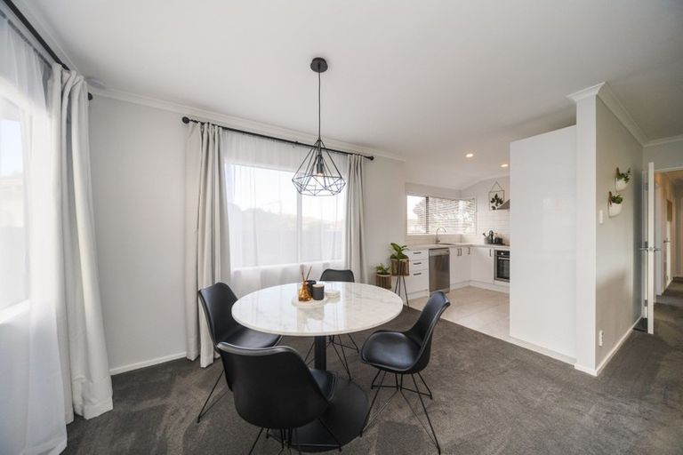 Photo of property in 79 Geraldine Crescent, Cloverlea, Palmerston North, 4412