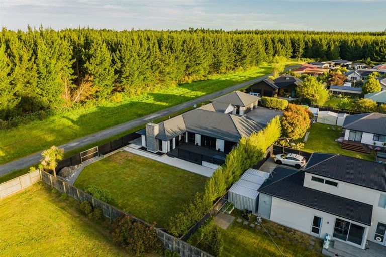 Photo of property in 38 Styx River Place, Spencerville, Christchurch, 8083