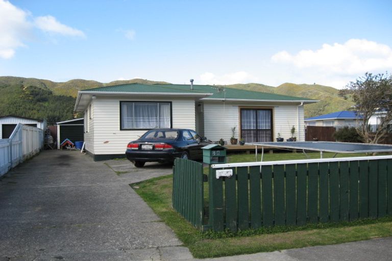 Photo of property in 218 Wellington Road, Wainuiomata, Lower Hutt, 5014