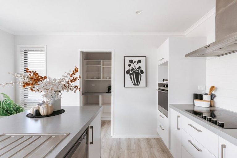 Photo of property in 43 Te Wharo Drive, Papamoa, 3118