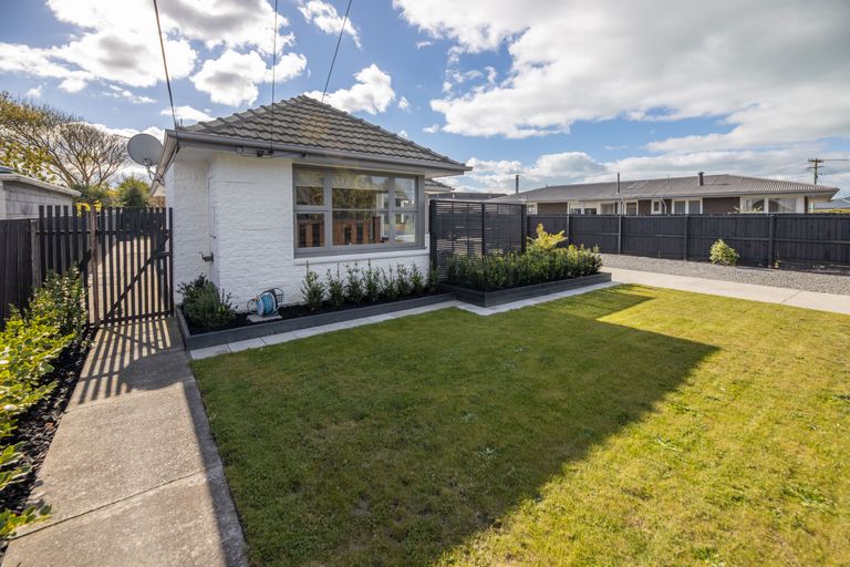 Photo of property in 17 Leverett Place, North New Brighton, Christchurch, 8083