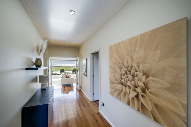 Photo of property in 292 Poraiti Road, Poraiti, Napier, 4182