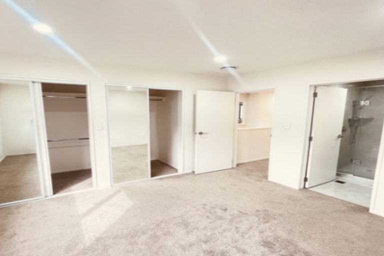 Photo of property in 4/2 Smiths Avenue, Papakura, 2110