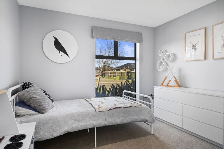 Photo of property in 32 Whincops Road, Halswell, Christchurch, 8025