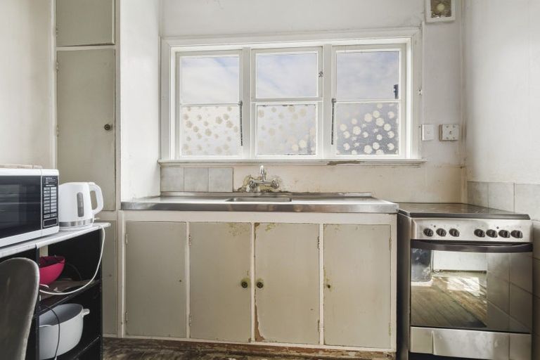 Photo of property in 18 Rennie Street, Green Island, Dunedin, 9018