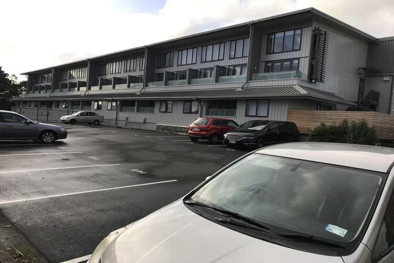 Photo of property in 14b/30 Westward Ho, Glen Eden, Auckland, 0602