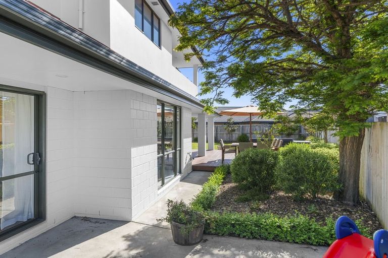 Photo of property in 40 Forest Drive, Parklands, Christchurch, 8083