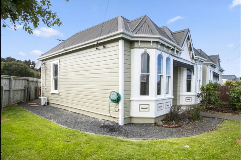 Photo of property in 1 Queens Drive, Saint Kilda, Dunedin, 9012