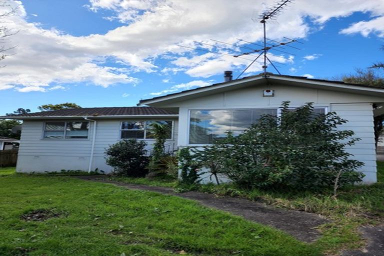 Photo of property in 24 Fairdale Place, Birkdale, Auckland, 0626